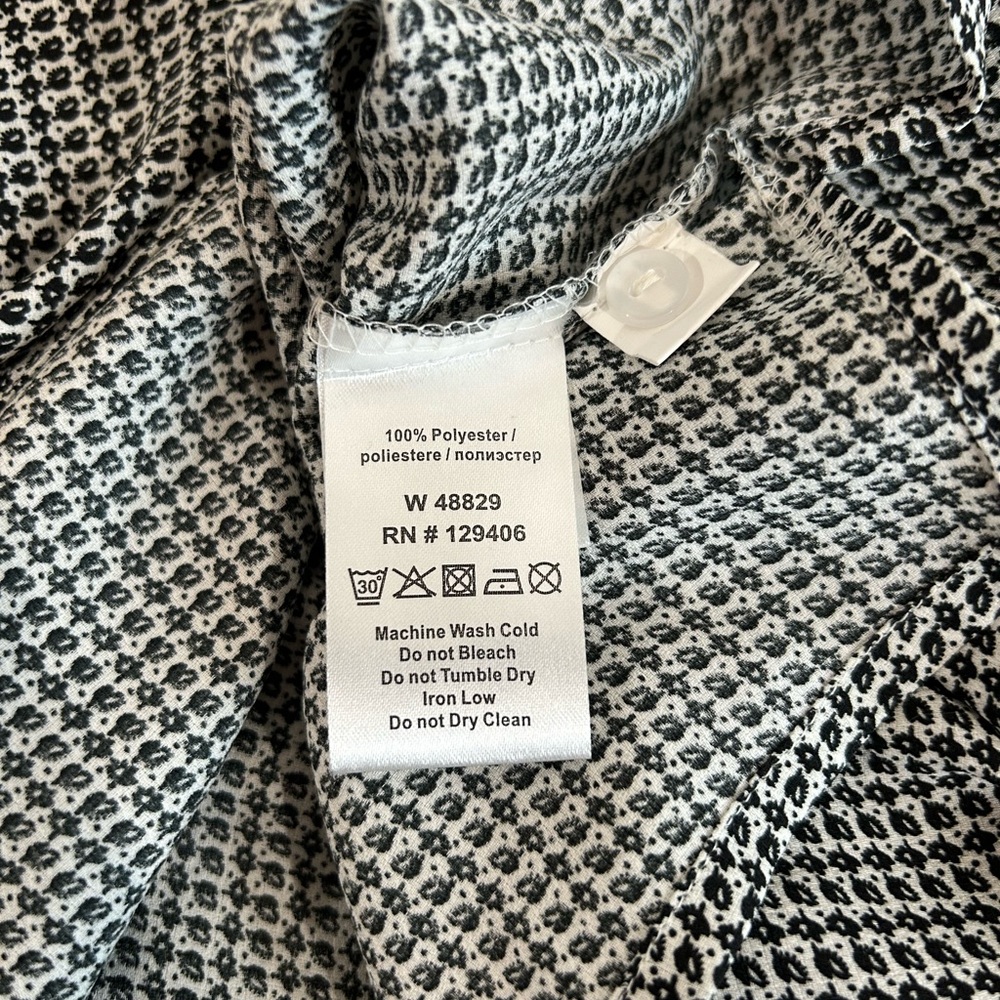 Creation‎ blouse mock neck size 14 key hole - Picture 4 of 8
